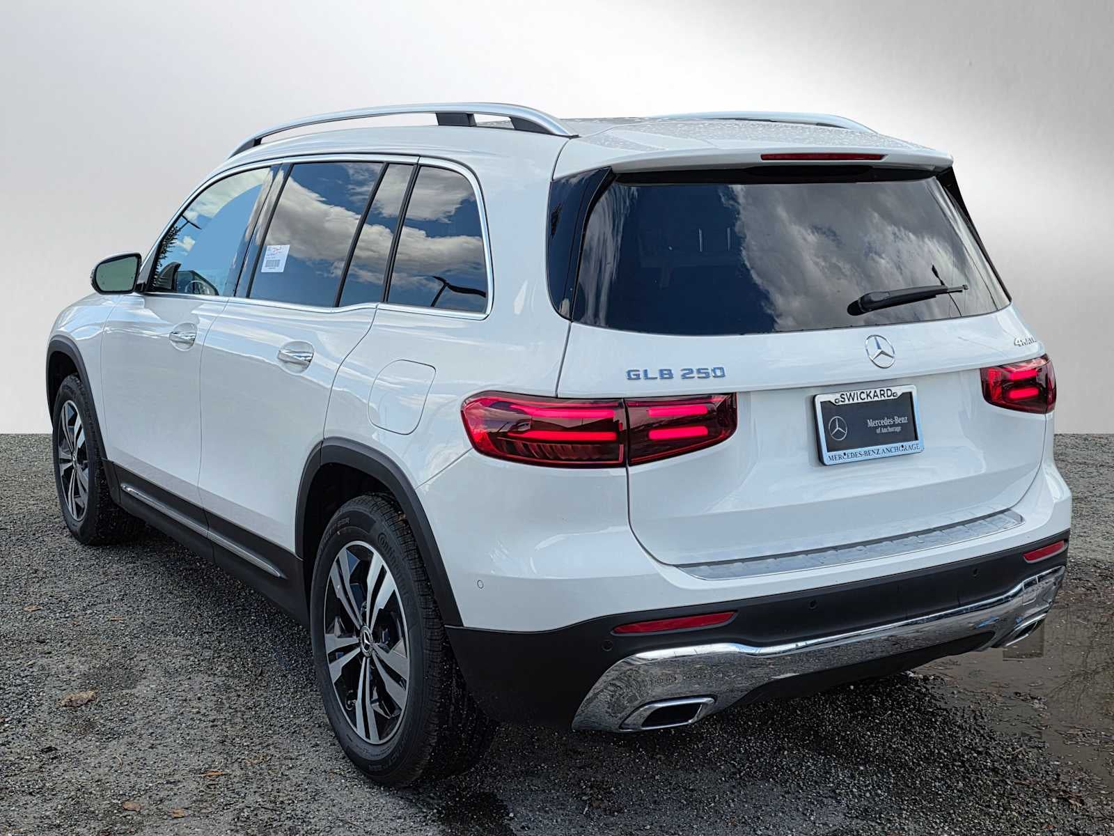 2026 Mercedes-Benz GLB 250 4MATIC® SUV