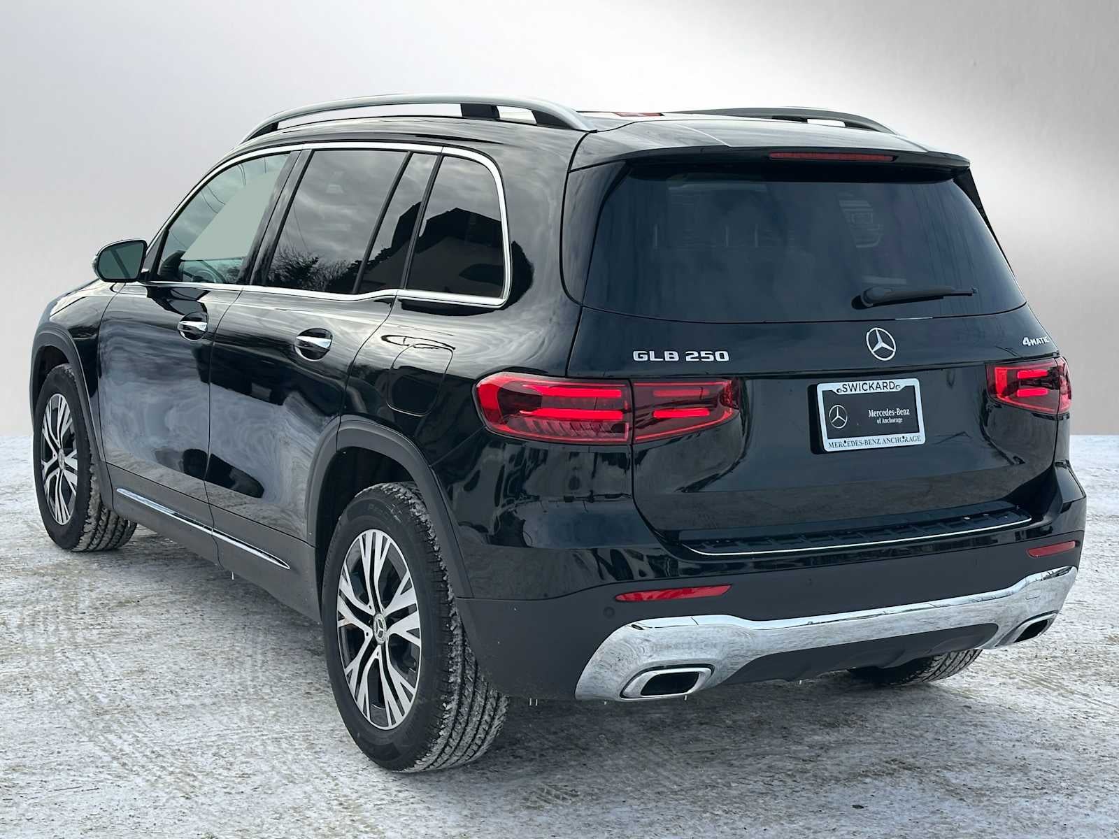 2026 Mercedes-Benz GLB 250 4MATIC® SUV