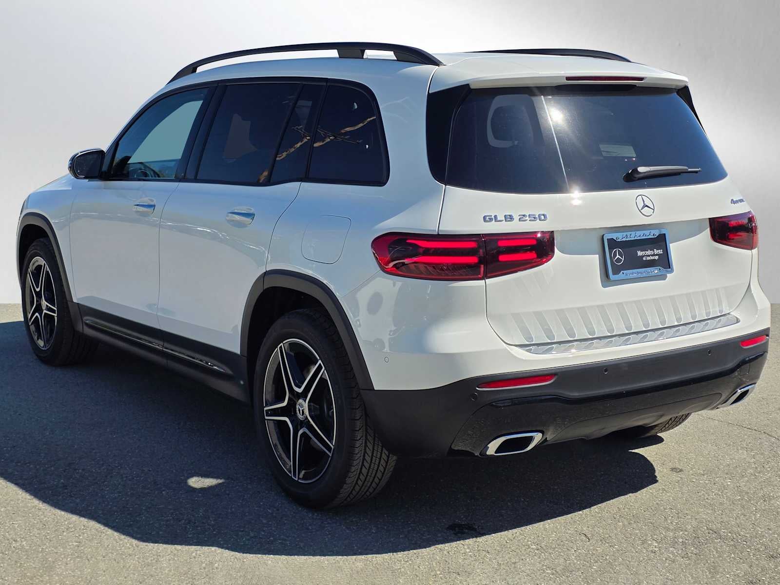 2026 Mercedes-Benz GLB 250 4MATIC® SUV