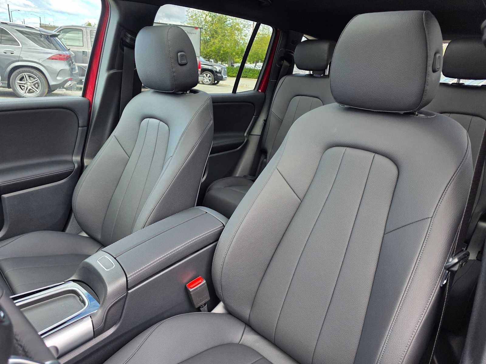 2026 Mercedes-Benz GLB 250 4MATIC® SUV