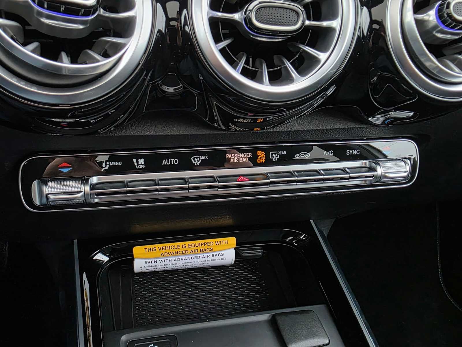 2026 Mercedes-Benz GLB 250 4MATIC® SUV