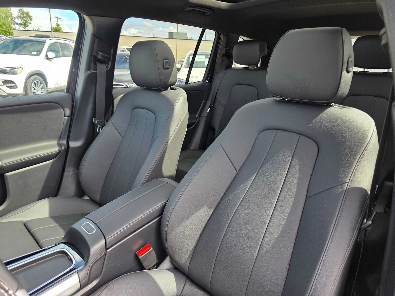 2026 Mercedes-Benz GLB 250 4MATIC® SUV