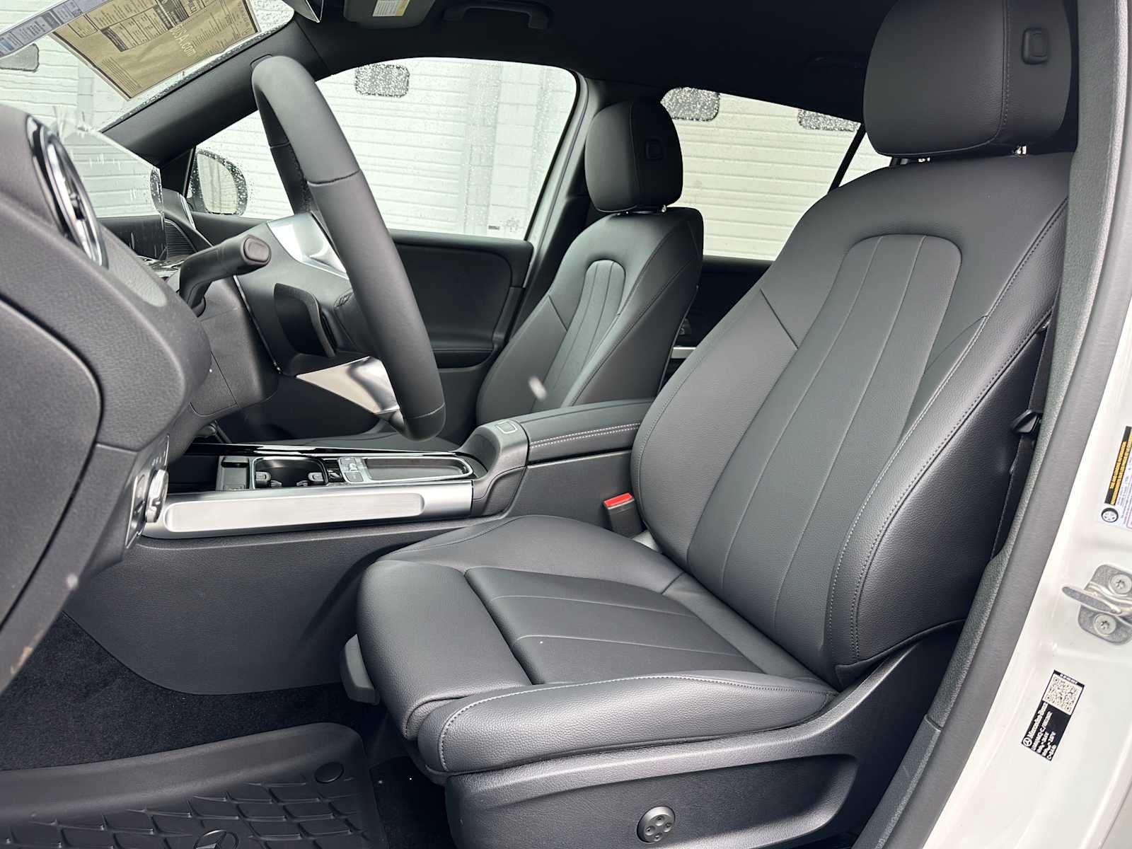 2026 Mercedes-Benz GLB 250 4MATIC® SUV