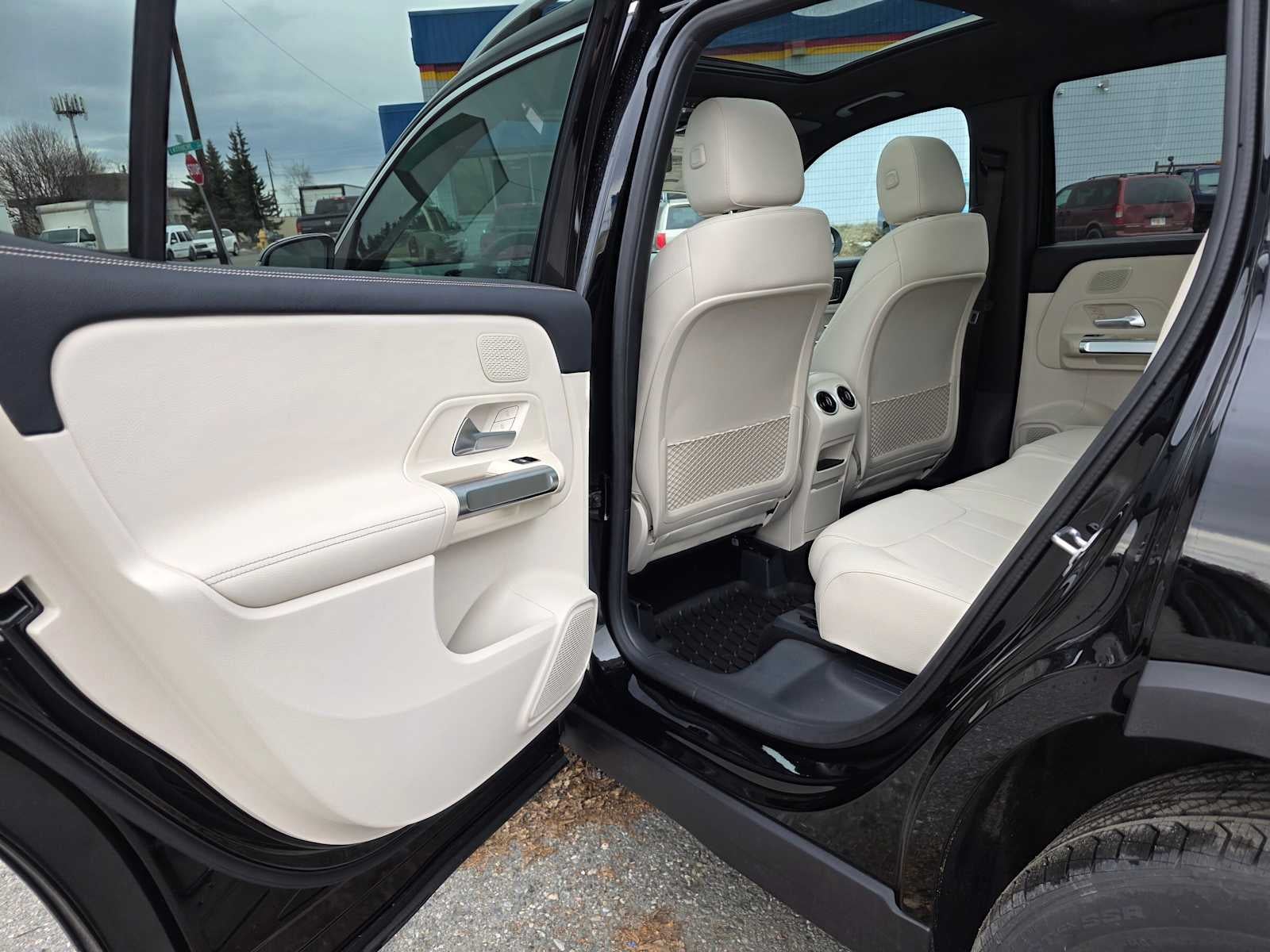 2026 Mercedes-Benz GLB 250 4MATIC® SUV