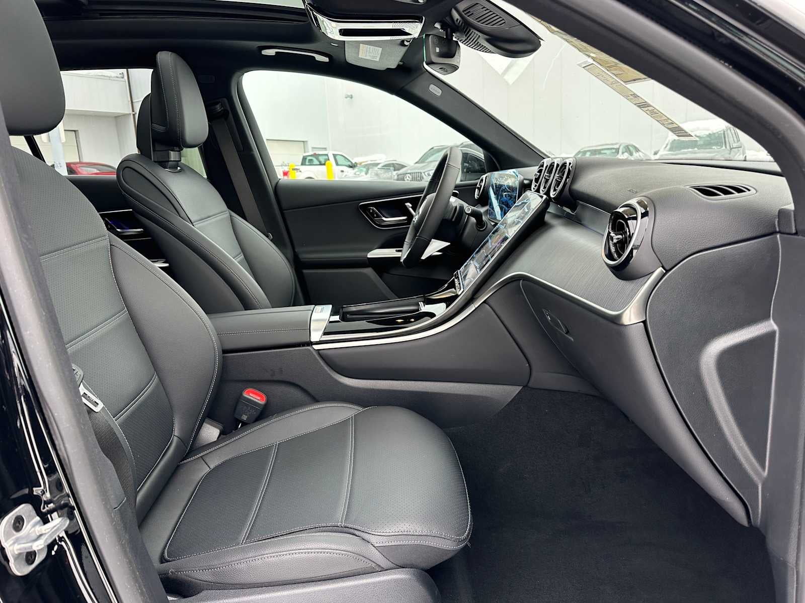 2025 Mercedes-Benz GLC GLC 300