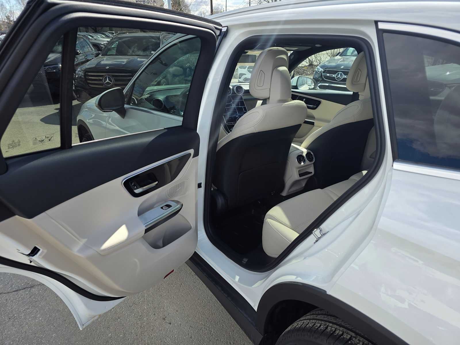 2026 Mercedes-Benz GLC 300 4MATIC® SUV