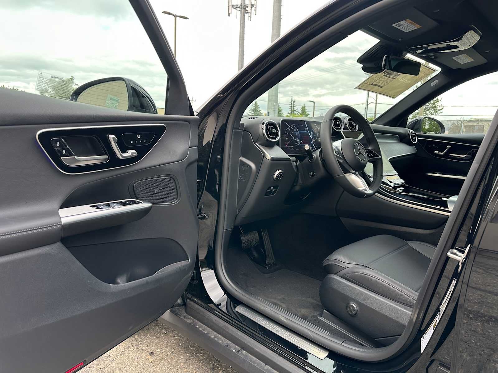 2025 Mercedes-Benz GLC GLC 300