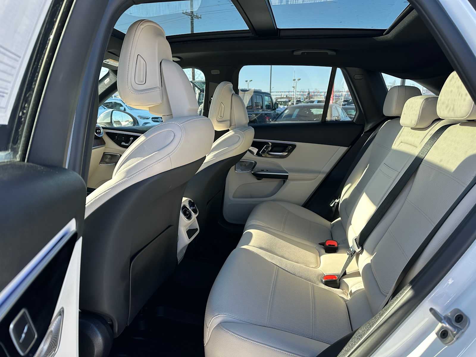 2025 Mercedes-Benz GLC 350e 4MATIC® SUV