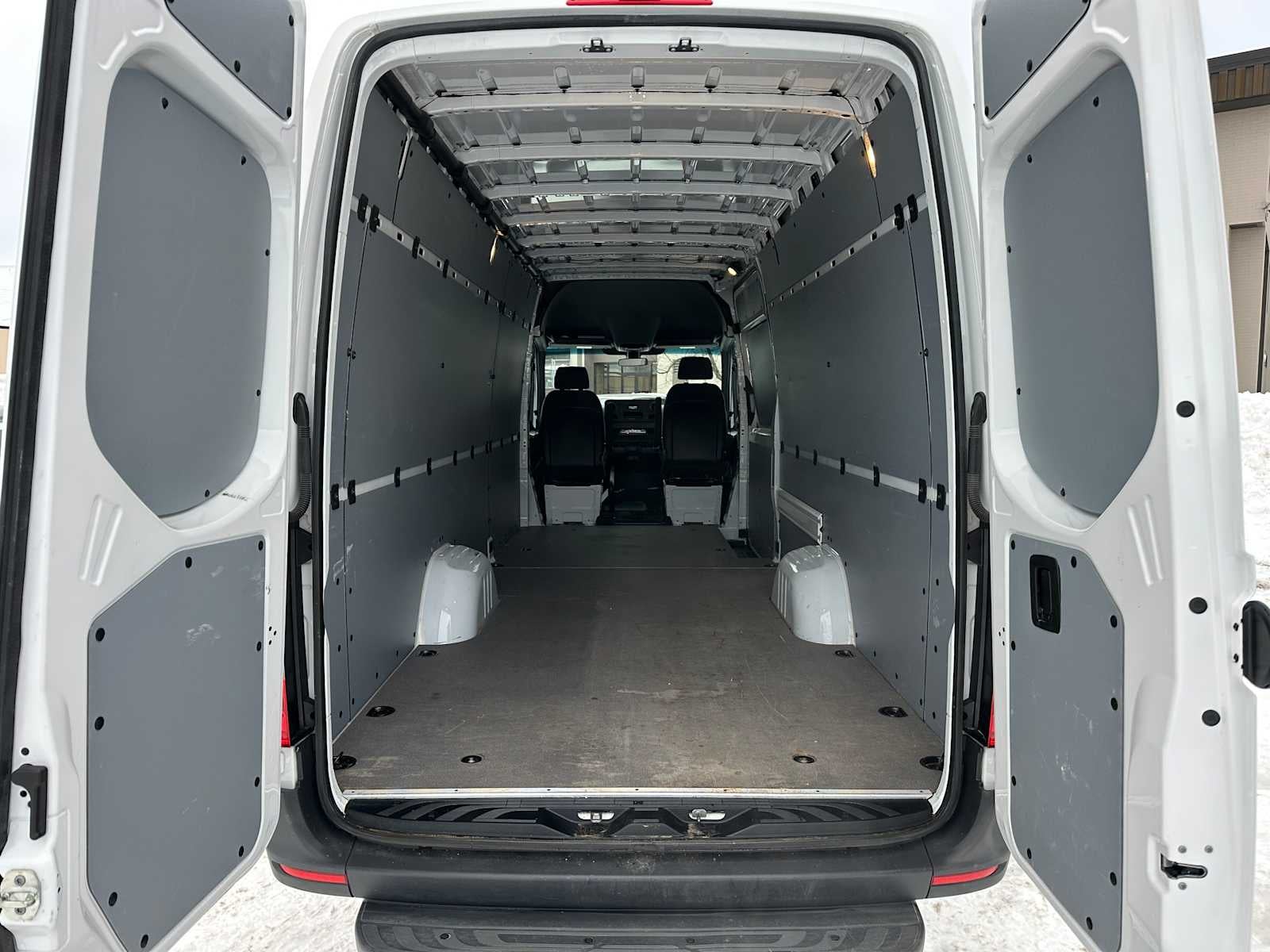 2023 Mercedes-Benz Sprinter 2500 High Roof I4 Diesel 170" Extended RWD