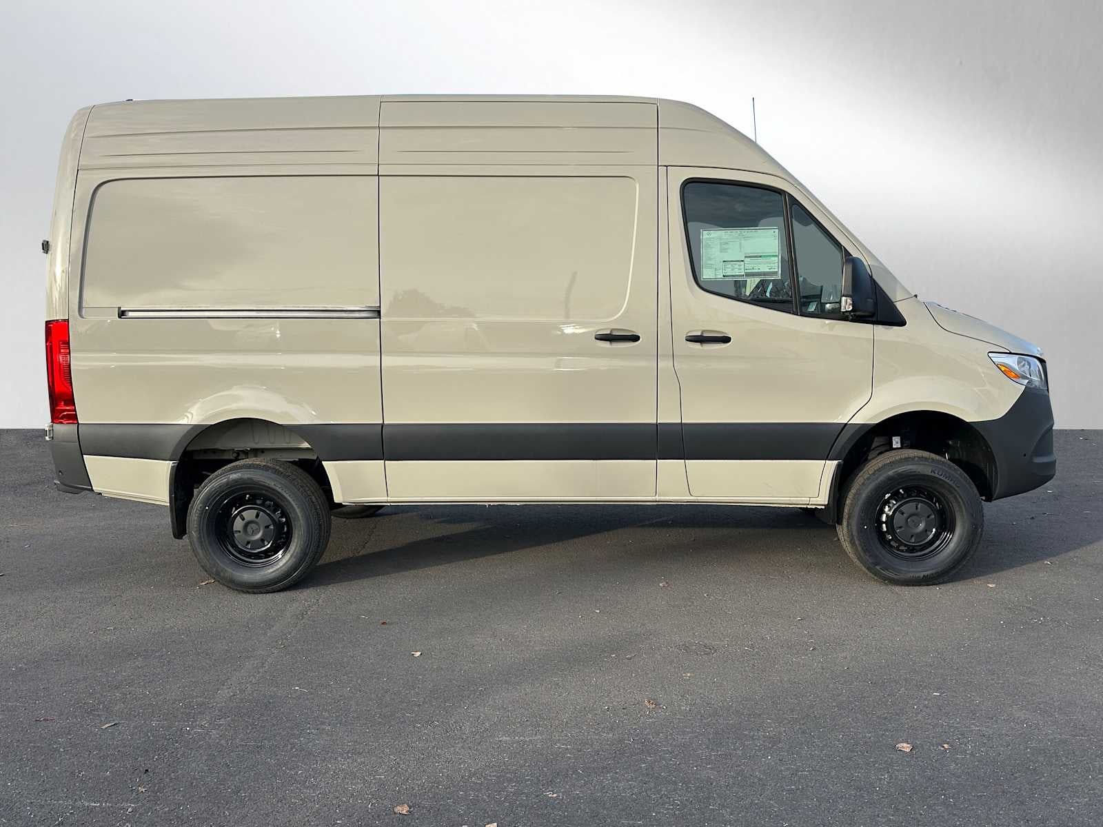2026 Mercedes-Benz Sprinter 2500 Standard Roof I4 Diesel HO 144" AWD