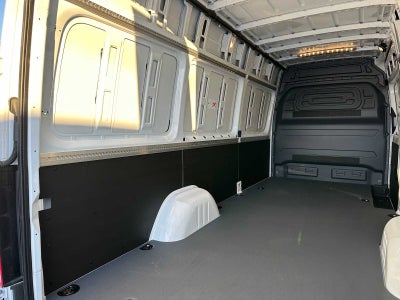 2024 Mercedes-Benz Sprinter 2500 High Roof I4 Diesel HO 170" RWD