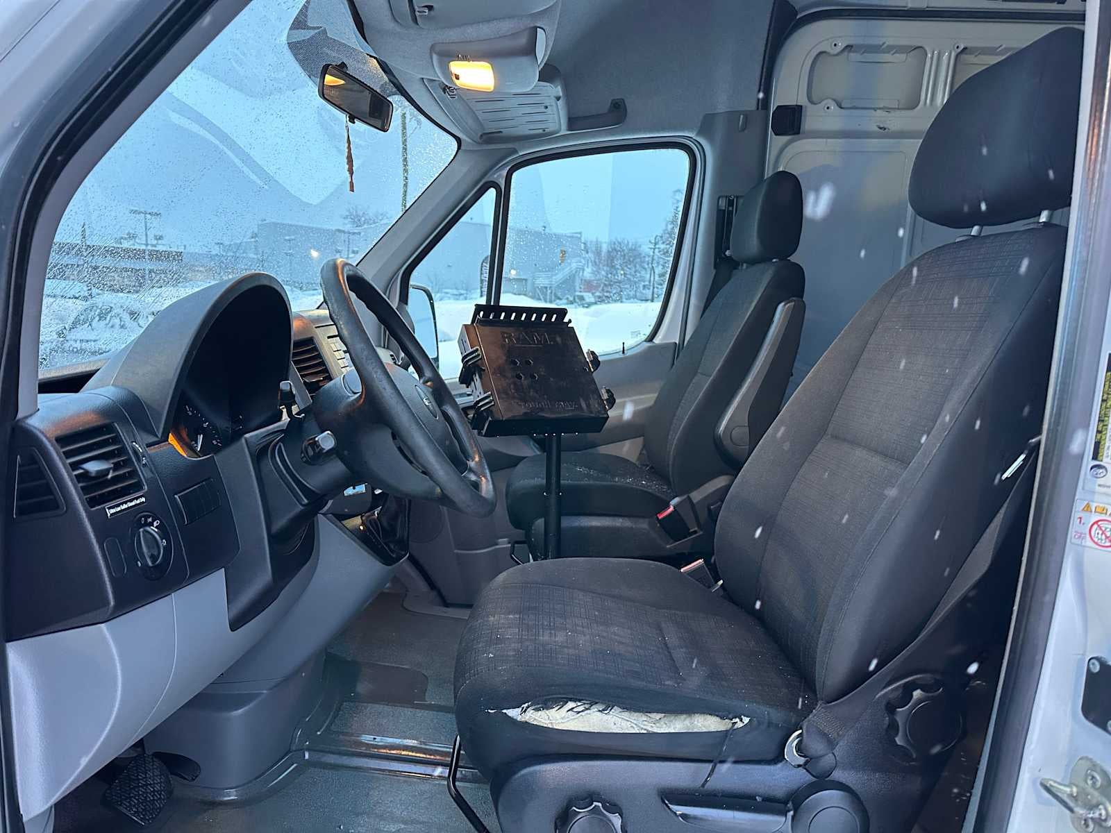 2015 Freightliner Sprinter 4WD 2500 144"