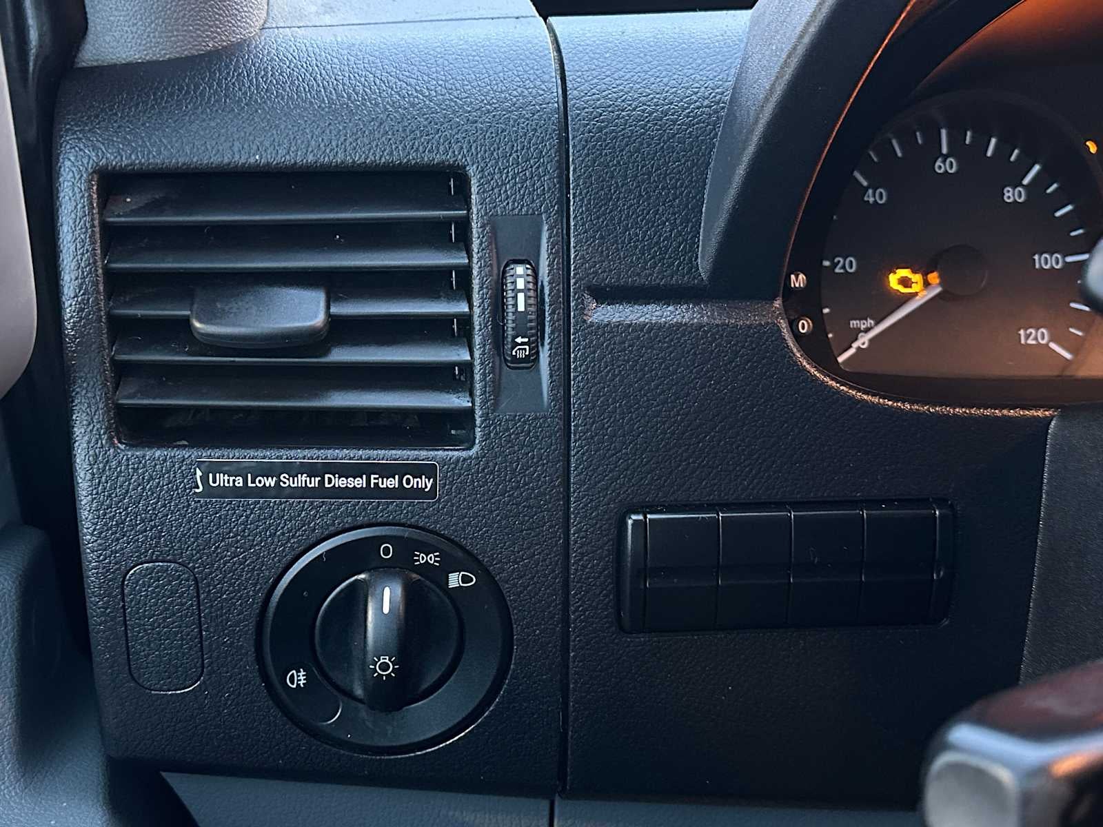 2015 Freightliner Sprinter 4WD 2500 144"