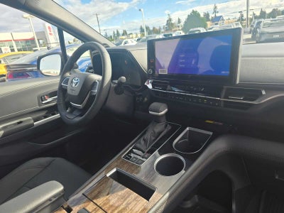 2026 Toyota Sienna Platinum