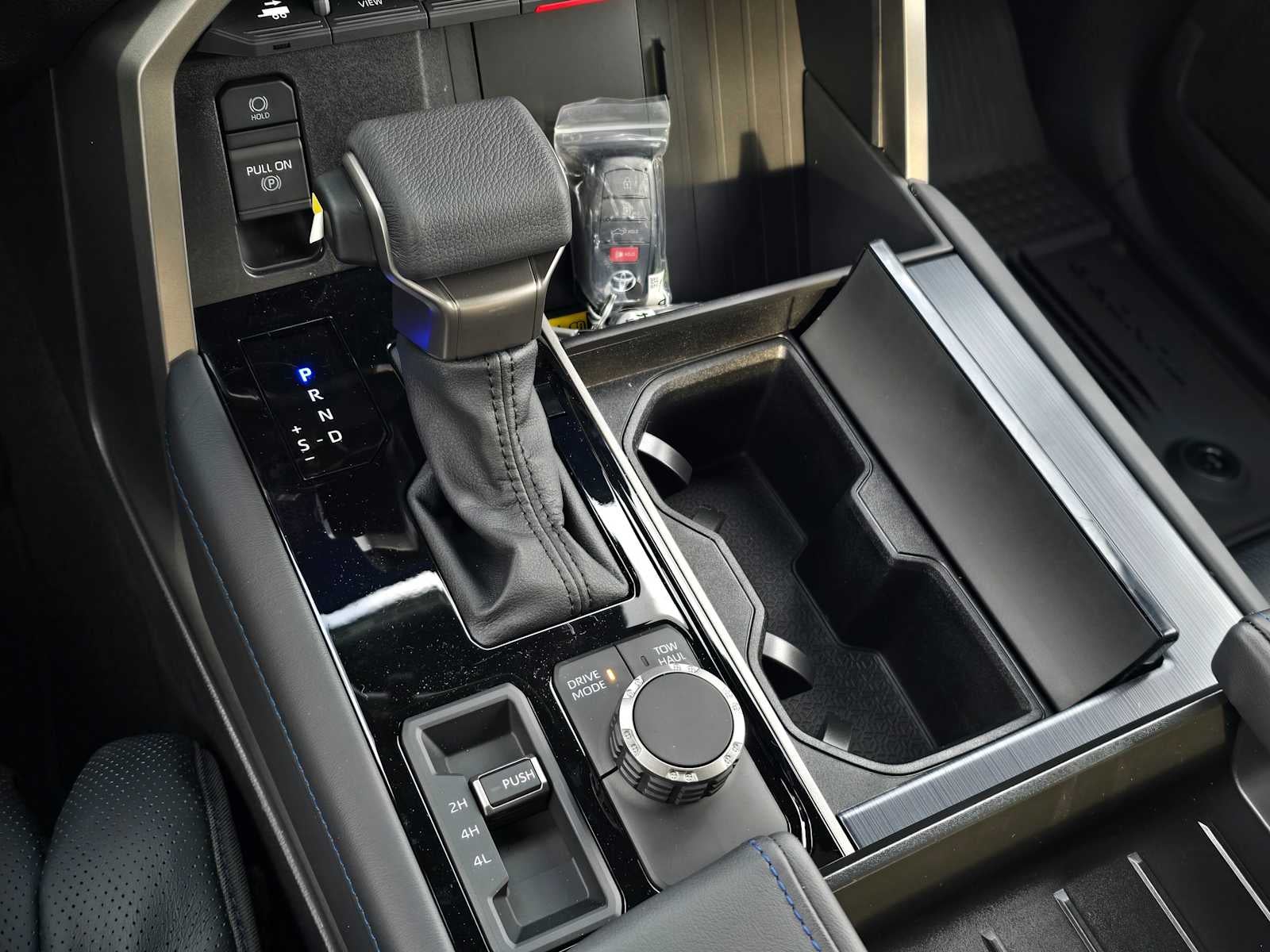 2026 Toyota Tundra i-FORCE MAX Tundra Platinum