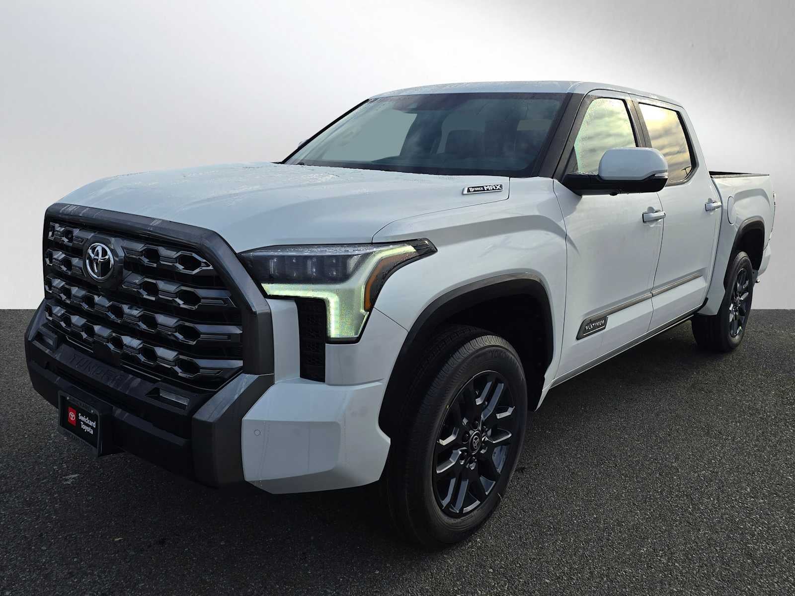 2026 Toyota Tundra i-FORCE MAX Tundra Platinum