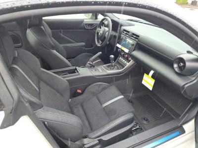 2026 Toyota GR86 Premium MT