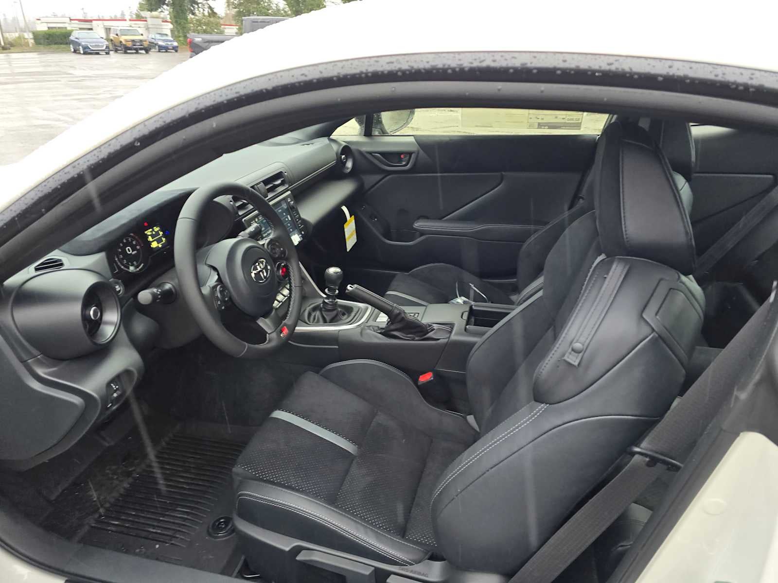 2026 Toyota GR86 Premium MT