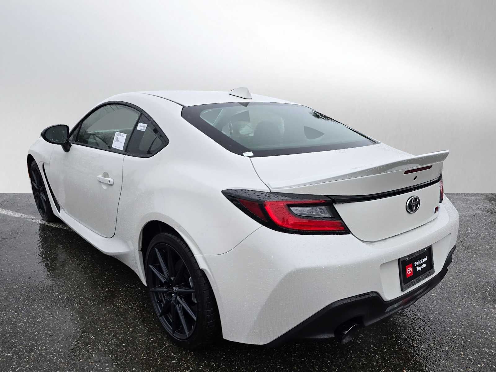 2026 Toyota GR86 Premium MT