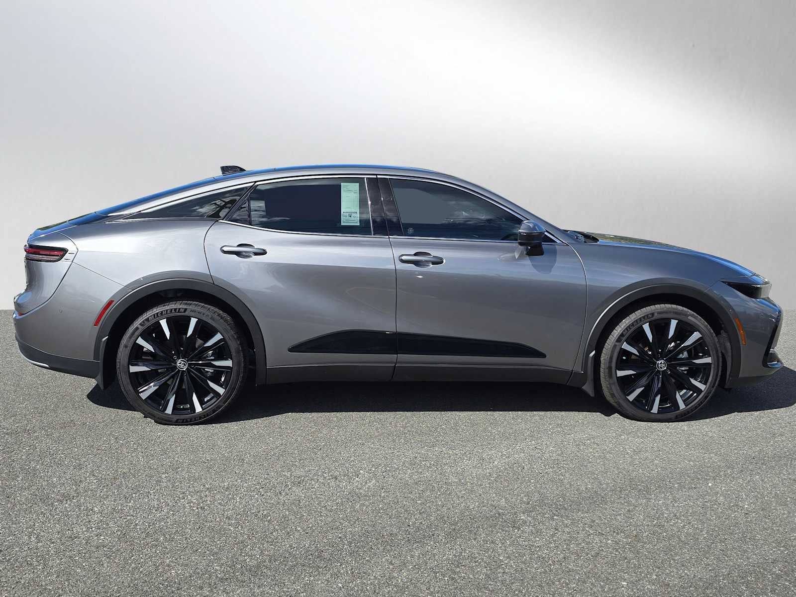 2025 Toyota Toyota Crown Platinum