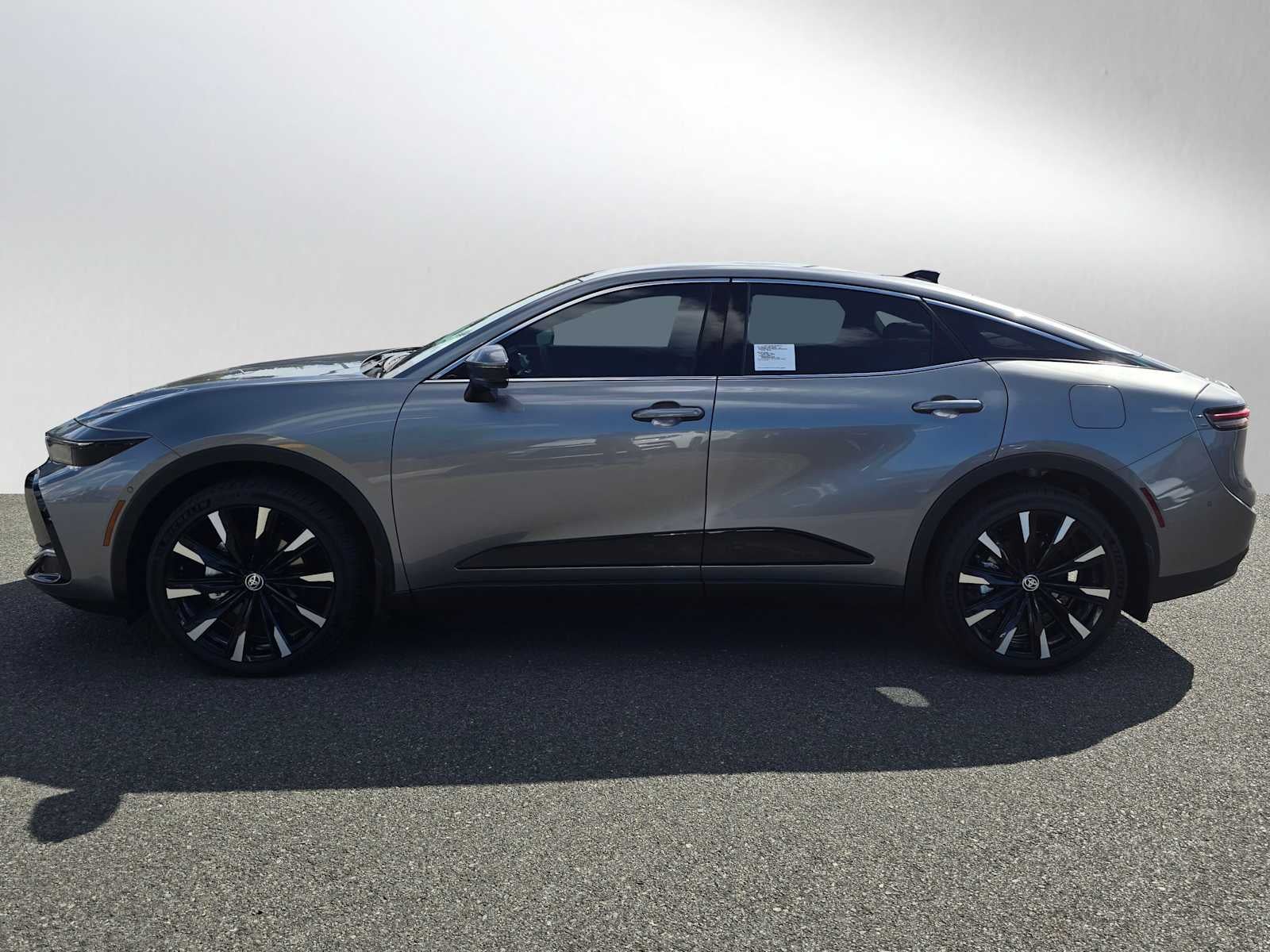 2025 Toyota Toyota Crown Platinum