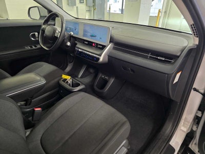 2024 Hyundai IONIQ 5 SE Standard Range