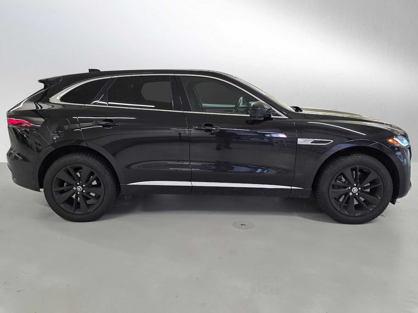2026 Jaguar F-PACE R-Dynamic S