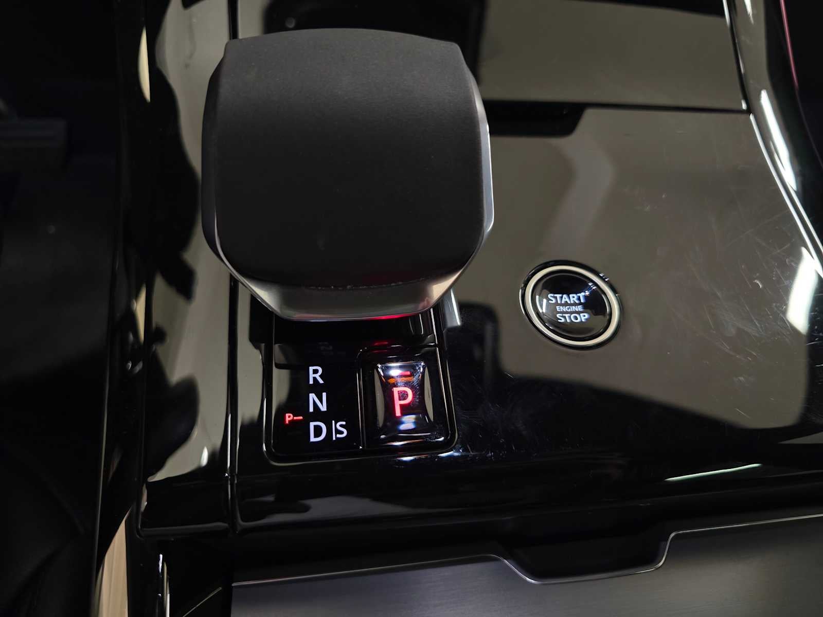 2025 Land Rover Range Rover Sport S