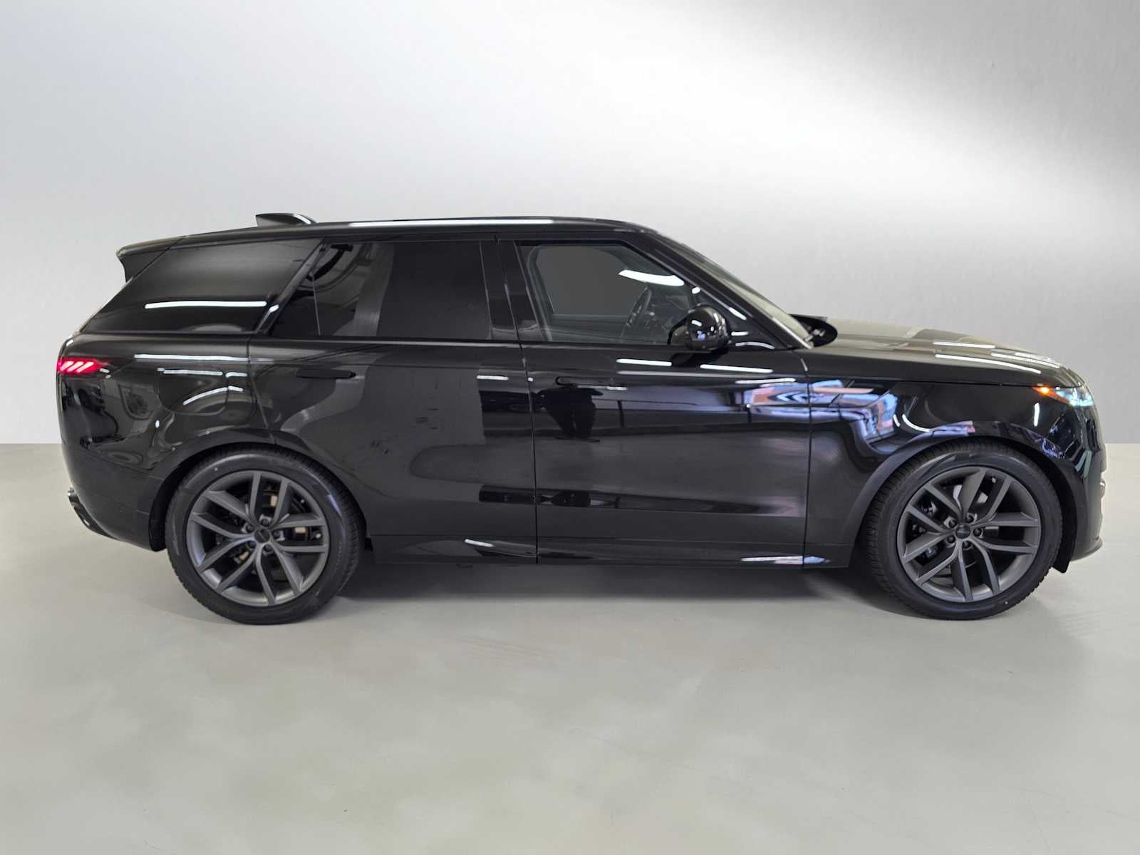 2026 Land Rover Range Rover Sport Dynamic SE