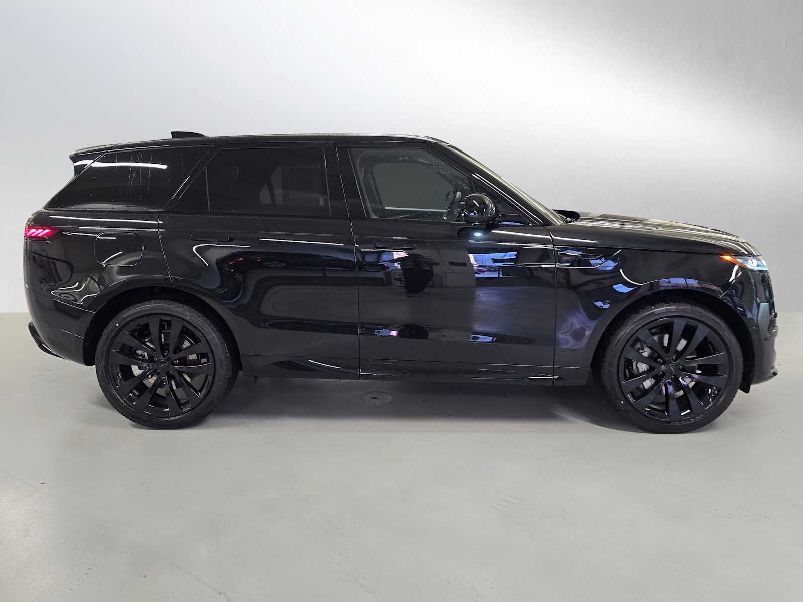 2026 Land Rover Range Rover Sport Dynamic SE