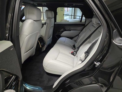 2026 Land Rover Range Rover Sport SE