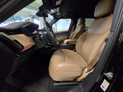 2025 Land Rover Range Rover Sport SE