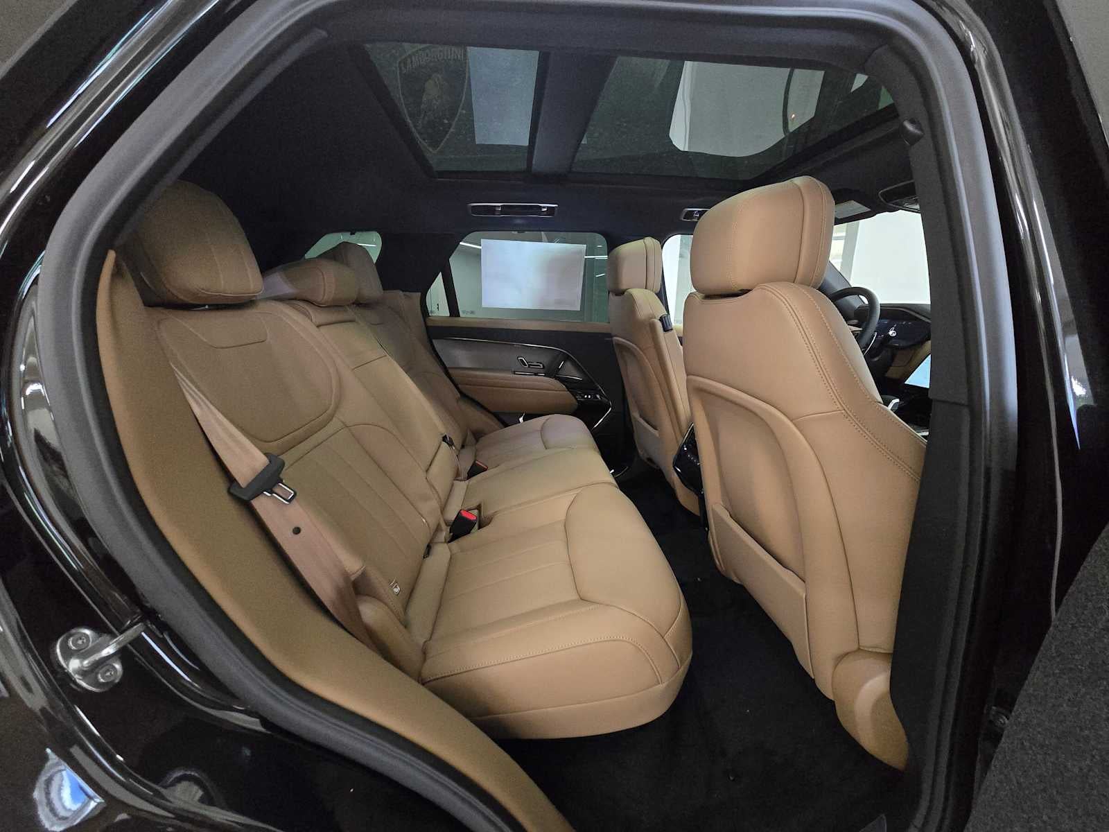 2026 Land Rover Range Rover Sport SE