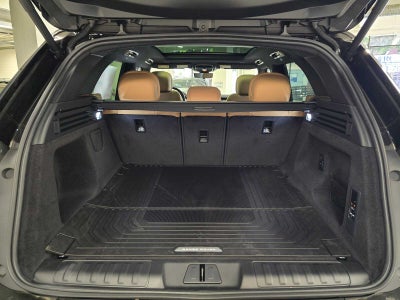 2026 Land Rover Range Rover Sport SE