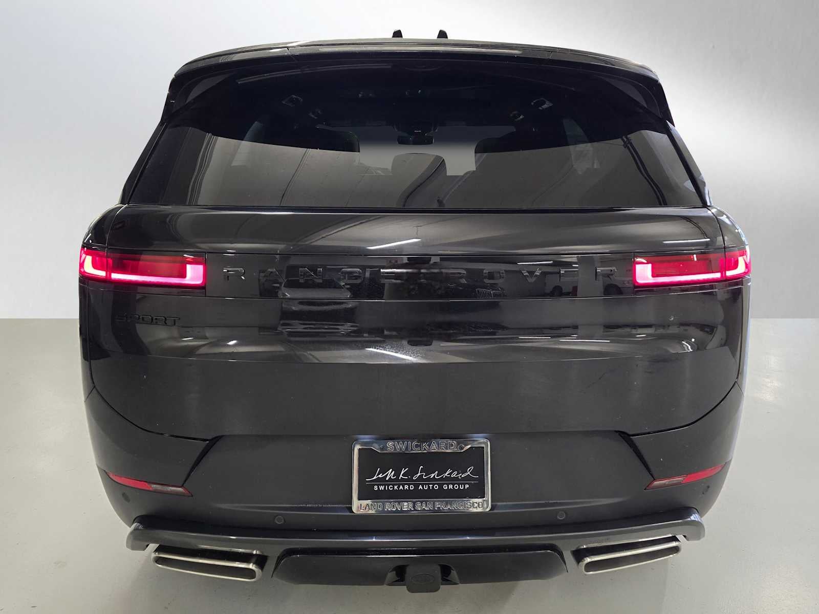 2026 Land Rover Range Rover Sport SE