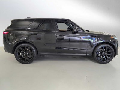 2026 Land Rover Range Rover Sport SE