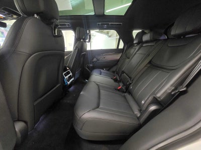 2026 Land Rover Range Rover Sport SE