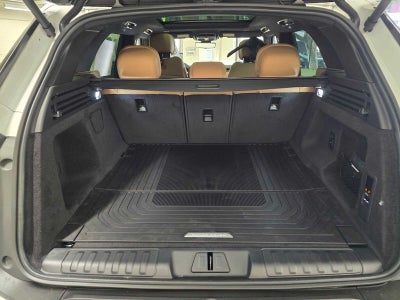 2026 Land Rover Range Rover Sport SE