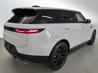 2026 Land Rover Range Rover Sport SE