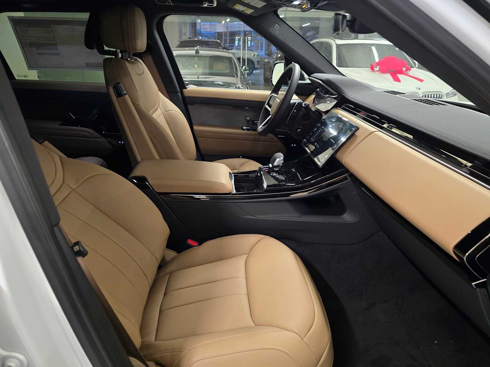 2026 Land Rover Range Rover Sport SE