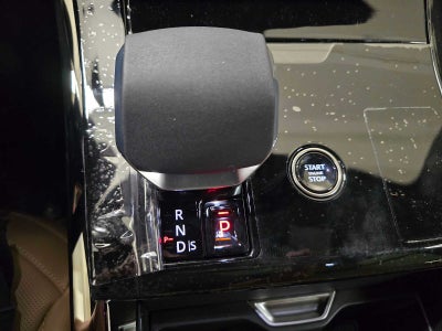 2026 Land Rover Range Rover Sport SE