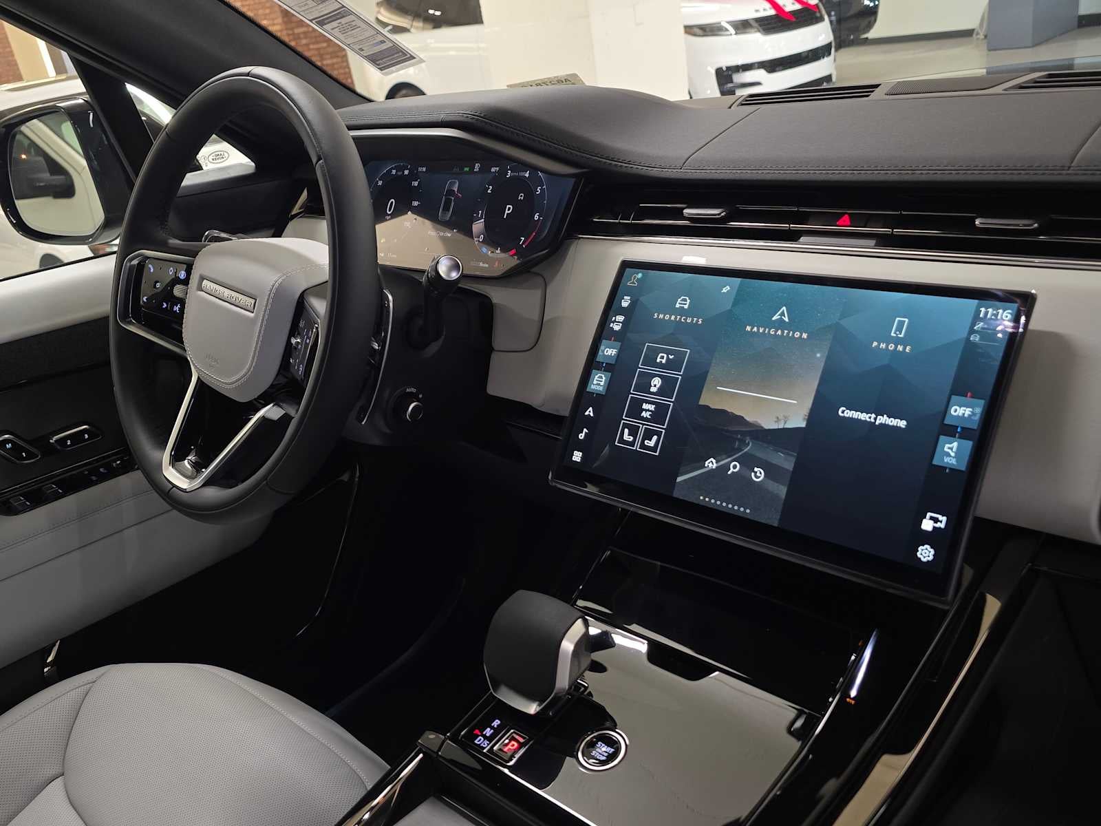 2026 Land Rover Range Rover Sport SE