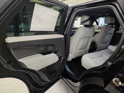 2026 Land Rover Range Rover Sport SE