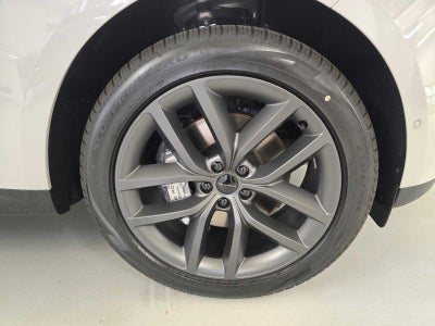 2026 Land Rover Range Rover Sport SE
