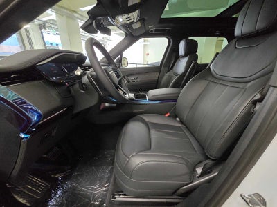2026 Land Rover Range Rover Sport SE
