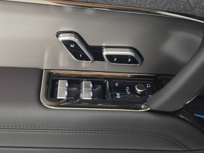 2026 Land Rover Range Rover Sport SE