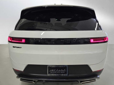 2026 Land Rover Range Rover Sport SE