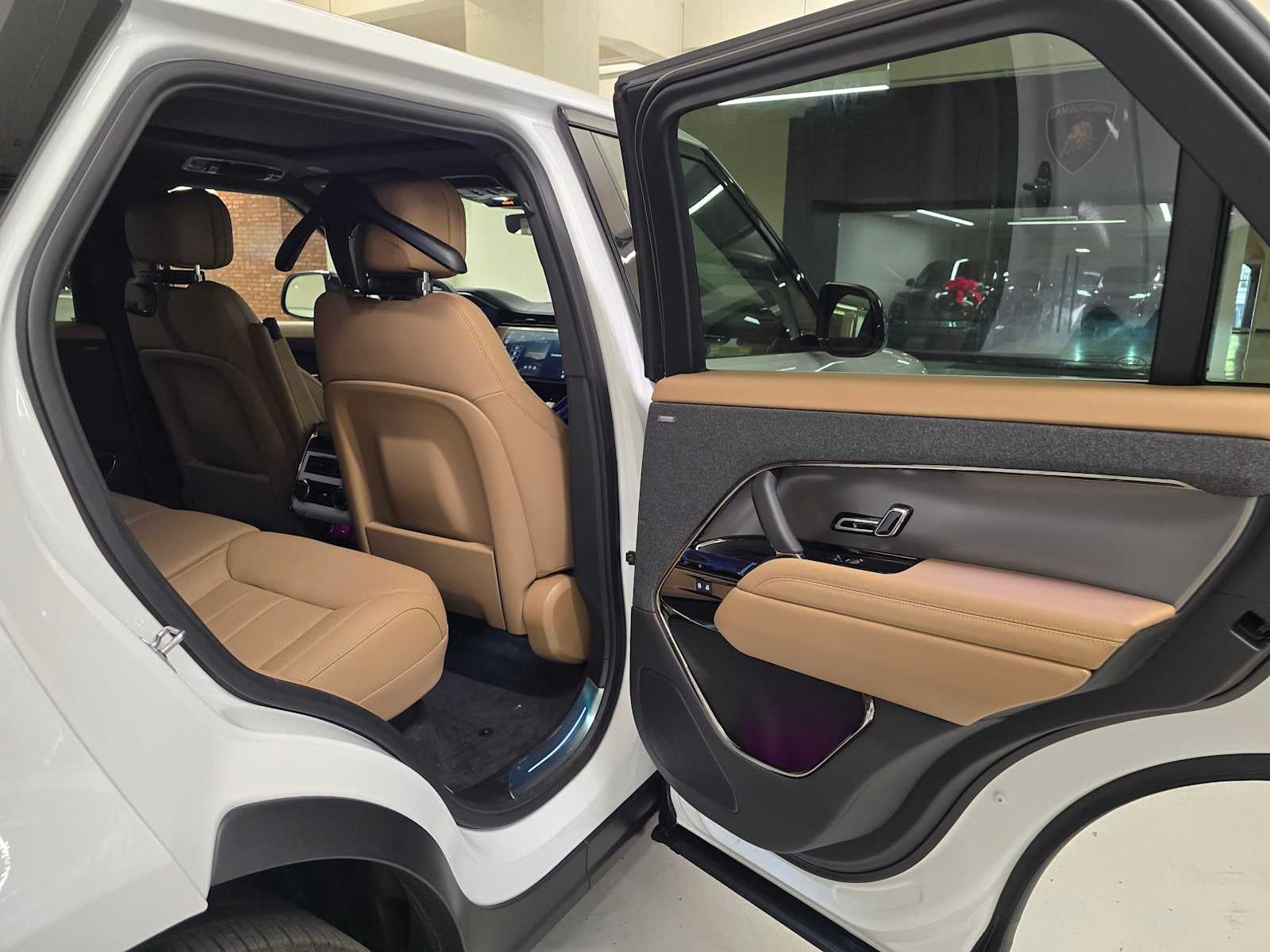 2026 Land Rover Range Rover Sport SE