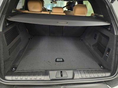 2026 Land Rover Range Rover Sport SE