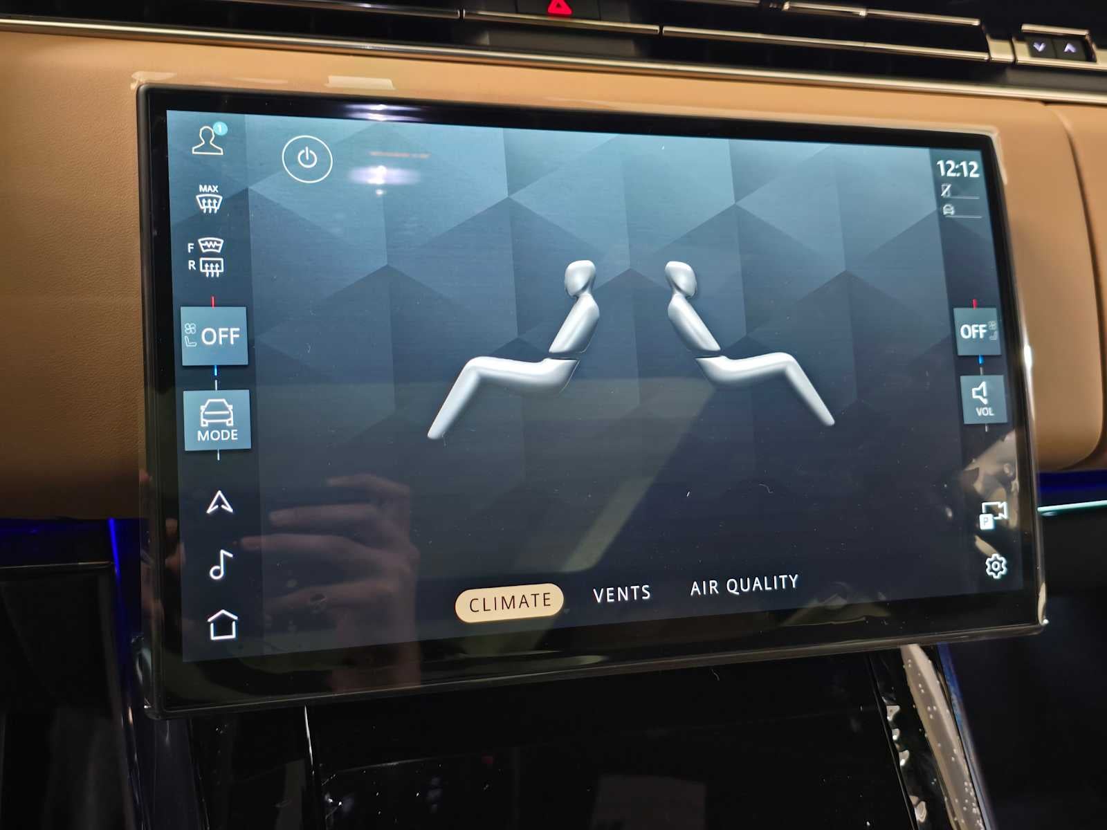 2026 Land Rover Range Rover Sport SE